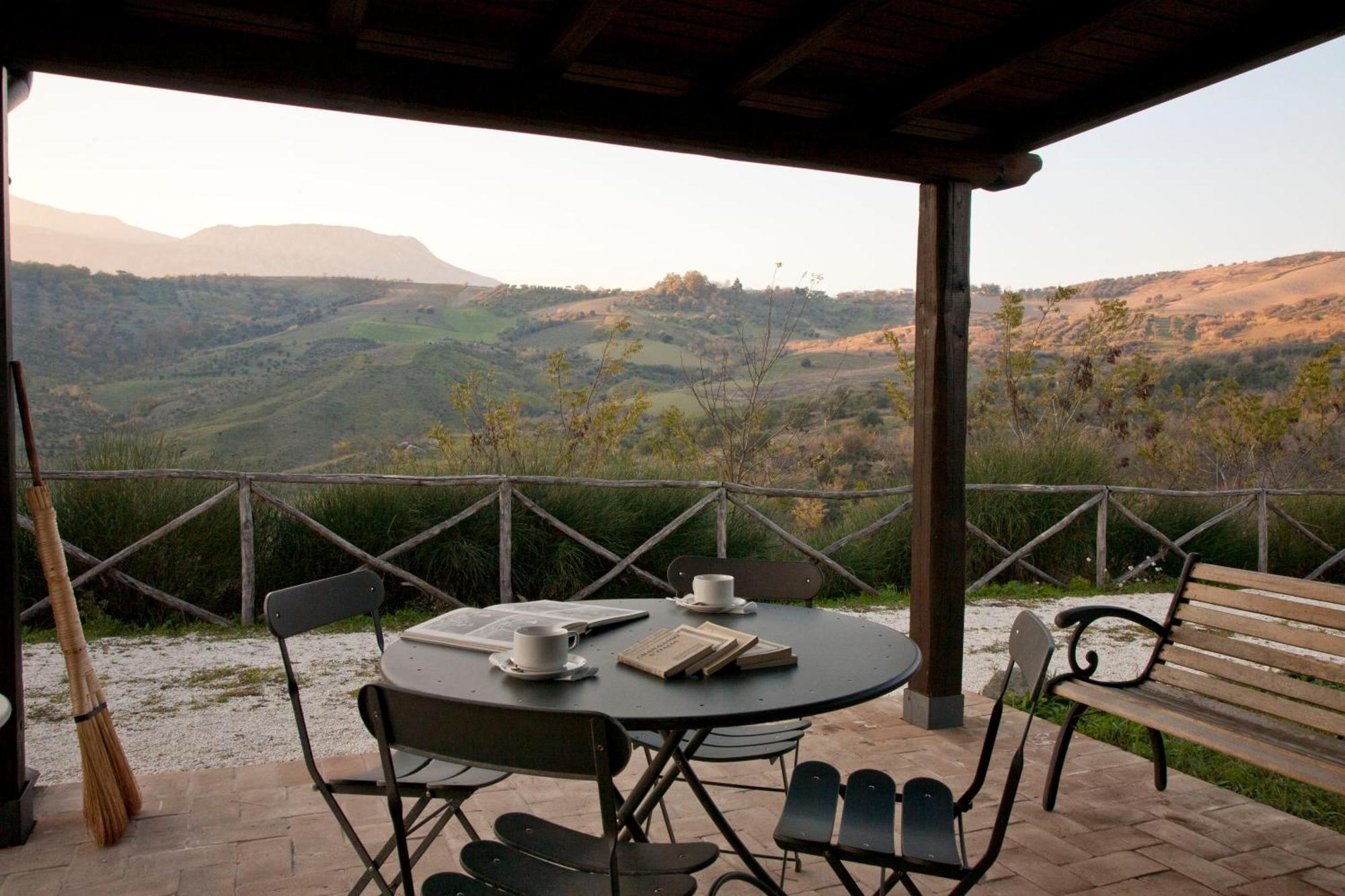 Pietra Pizzuta Country House Torre de' Passeri Exterior photo